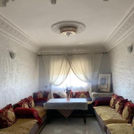 Adorable Apartamento A 8 Min Del Aeropuerto De Casablanca,Wifi Ultra Rapido Y Parking Gratis Derroua Bagian luar foto