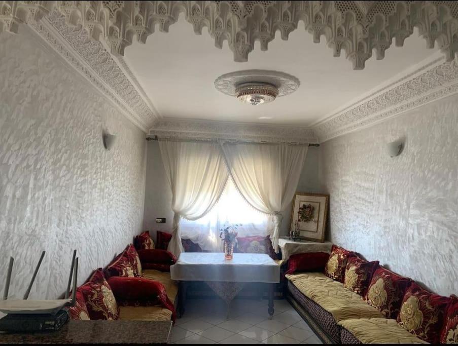 Adorable Apartamento A 8 Min Del Aeropuerto De Casablanca,Wifi Ultra Rapido Y Parking Gratis Derroua Bagian luar foto