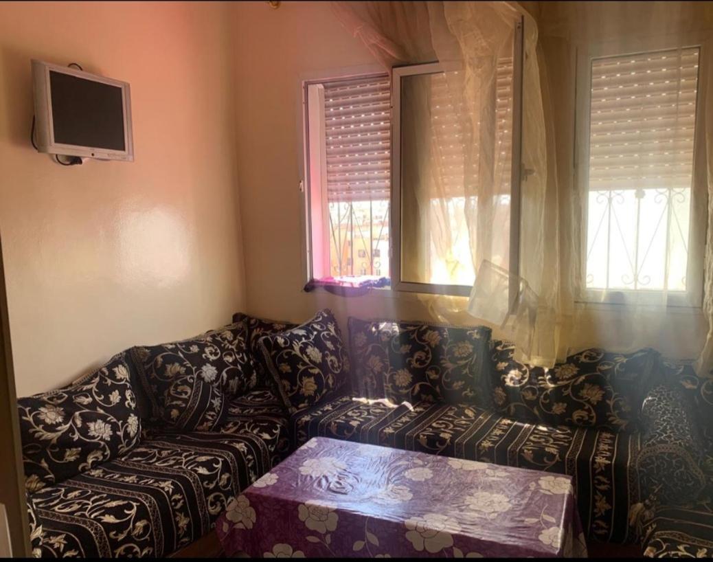 Adorable Apartamento A 8 Min Del Aeropuerto De Casablanca,Wifi Ultra Rapido Y Parking Gratis Derroua Bagian luar foto